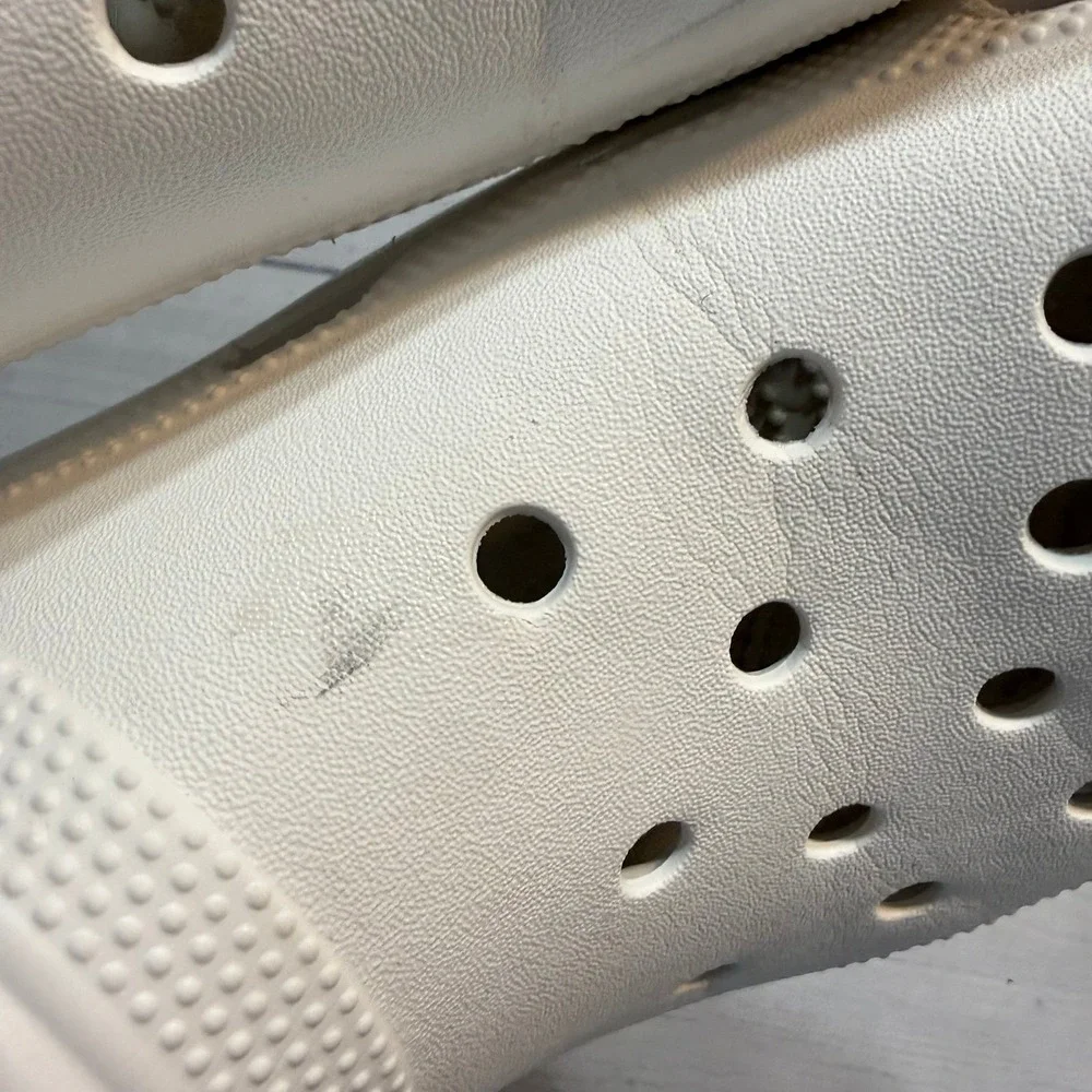 Crocs classic clogs shoes white‎ men 10 women's 12